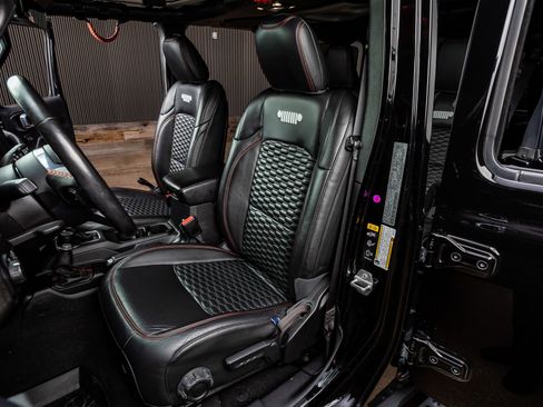 Used 2021 Jeep Wrangler Unlimited Rubicon image 31