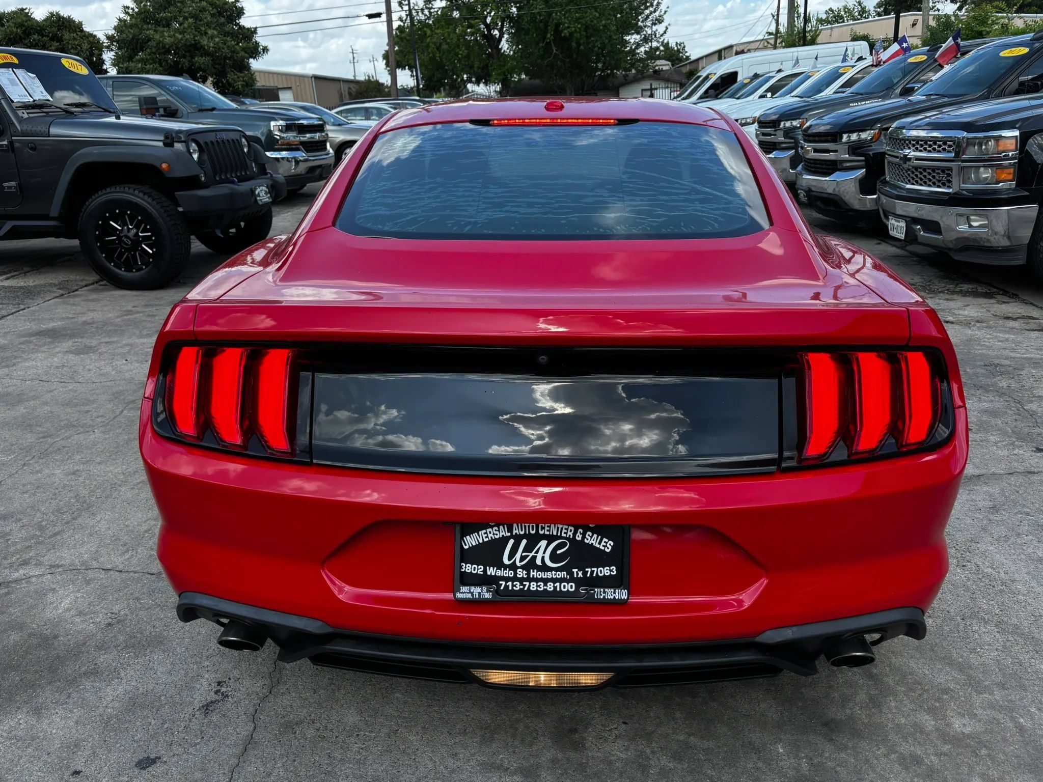 Used 2019 Ford Mustang Coupe RWD image 7