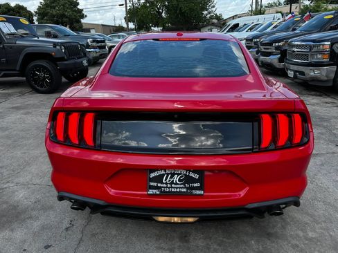 Used 2019 Ford Mustang Coupe RWD image 7