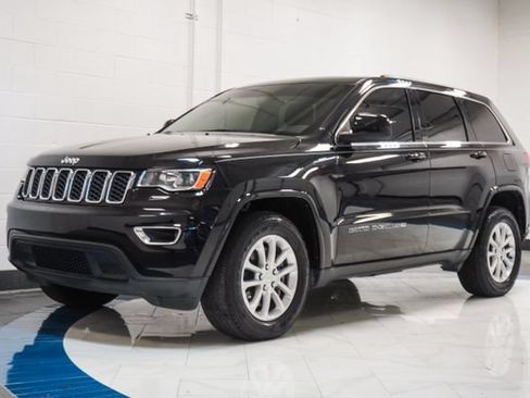 Used 2022 Jeep Grand Cherokee Laredo E w/ Security & Convenience Group RWD image 4