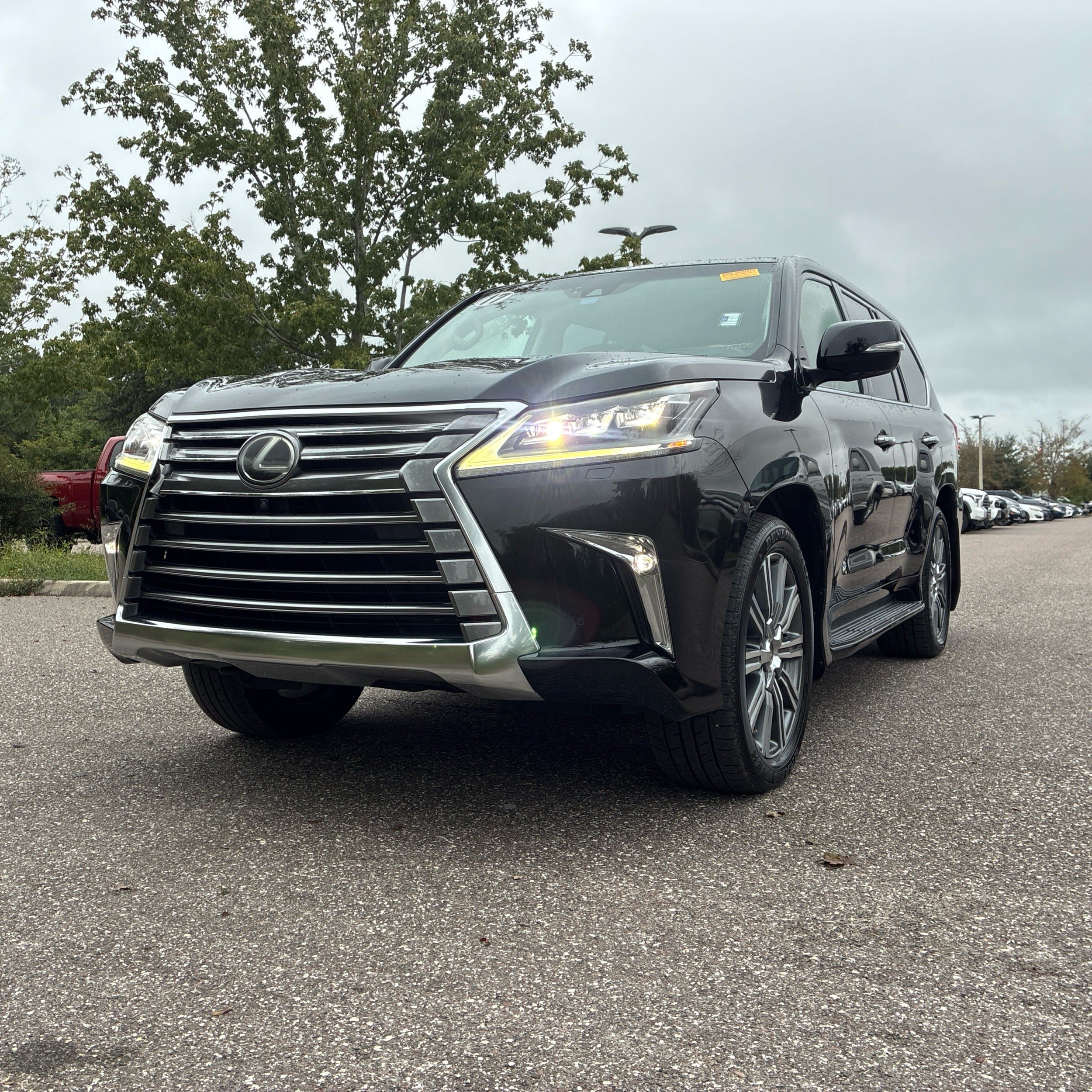 Used 2017 Lexus LX 570 4WD w/ Luxury Package image 1
