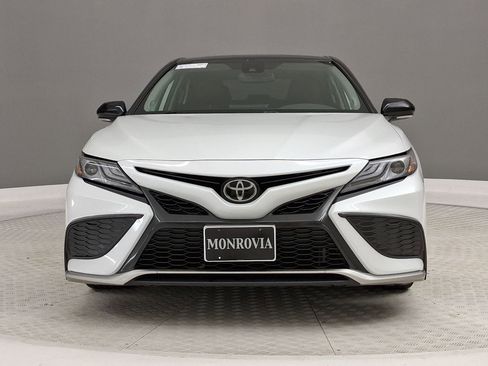 Used 2023 Toyota Camry XSE image 4