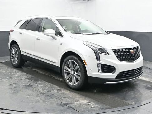 New 2026 Cadillac XT5 Premium Luxury w/ Driver Assist Package image 2