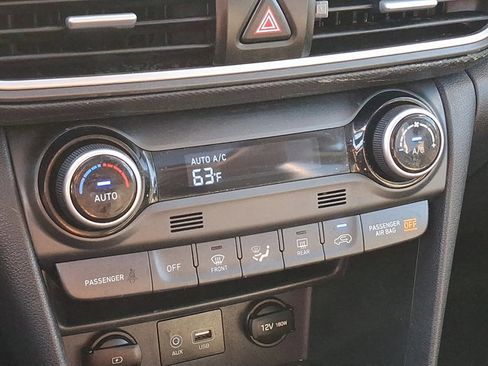 Used 2019 Hyundai Kona Limited w/ Cargo Package image 16