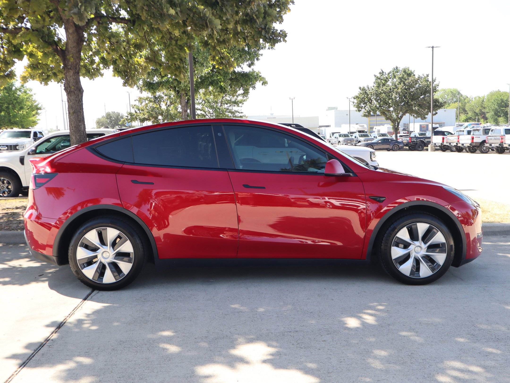 Used 2021 Tesla Model Y Long Range AWD/4WD image 2