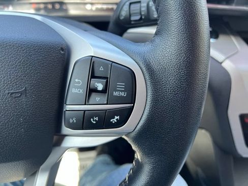 Used 2021 Ford Explorer XLT w/ Equipment Group 202A AWD/4WD image 25