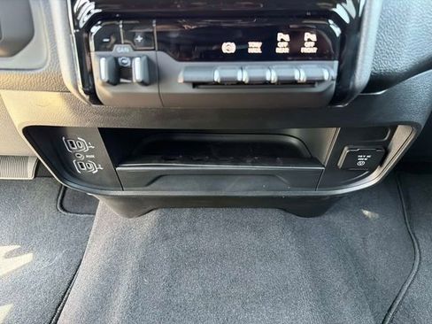 New 2026 RAM 3500 Tradesman AWD/4WD image 22