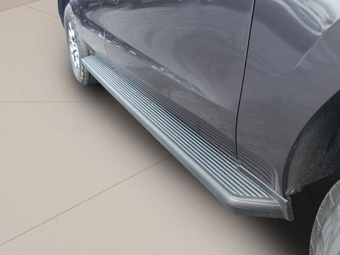 New 2025 Ford Expedition Active image 14