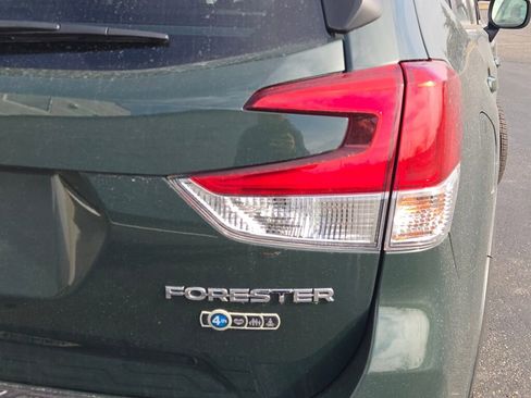 Used 2023 Subaru Forester Premium AWD/4WD image 12