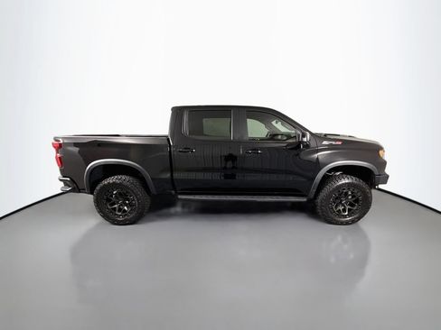 Used 2025 Chevrolet Silverado 1500 ZR2 w/ Technology Package AWD/4WD image 8