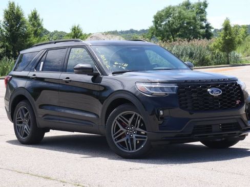 New 2026 Ford Explorer ST w/ Sun And Sound Package AWD/4WD image 2