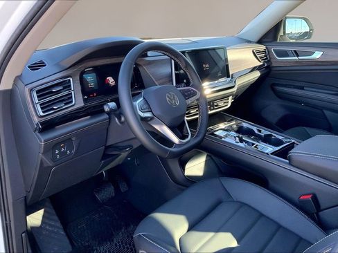 New 2026 Volkswagen Atlas Cross Sport SEL R-Line AWD/4WD image 7
