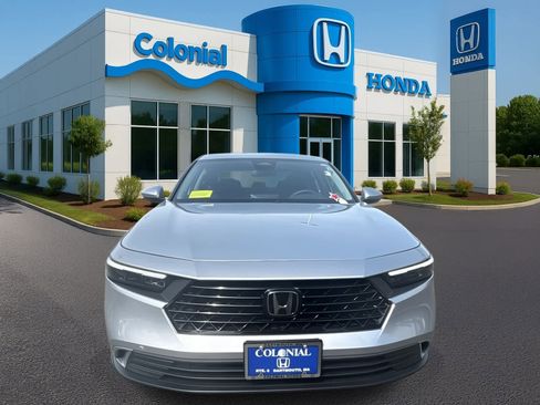 Used 2024 Honda Accord EX image 9