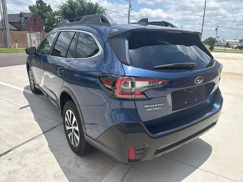 Used 2021 Subaru Outback Premium AWD/4WD image 14