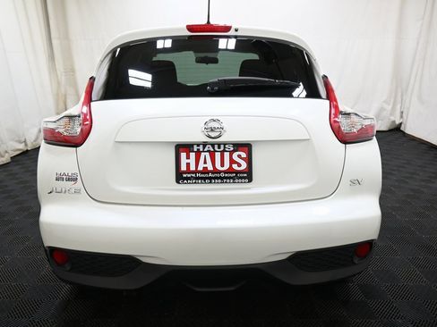 Used 2017 Nissan Juke SV image 10