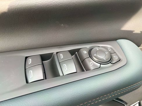 New 2026 GMC Yukon AT4 w/ Premium Trailering Package image 18