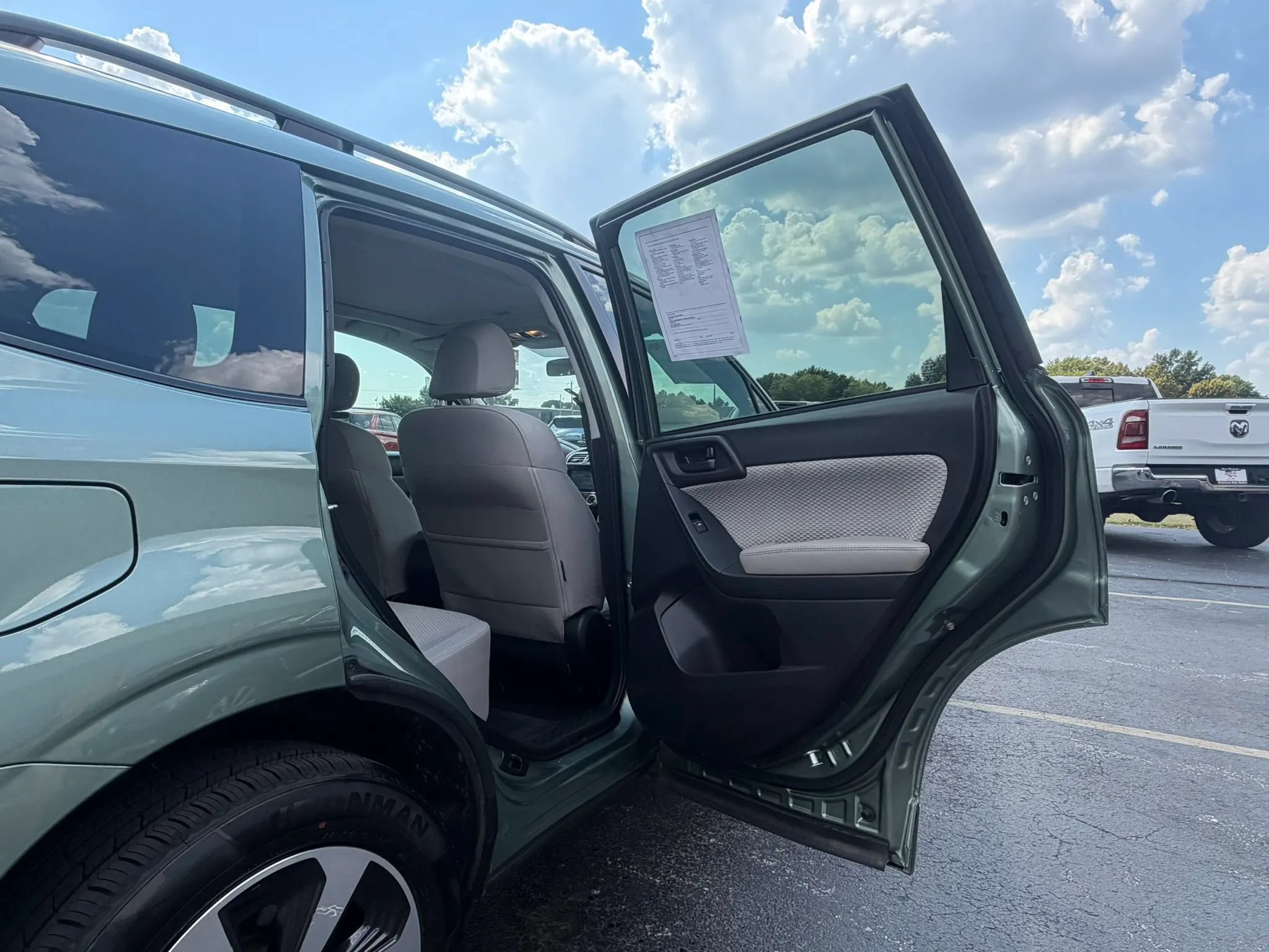 Used 2018 Subaru Forester 2.5i Premium w/ All-Weather Package AWD/4WD image 77