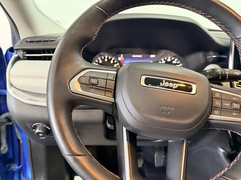 Certified 2022 Jeep Compass Limited w/ Sun and Sound Group AWD/4WD image 28