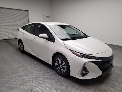 Used 2017 Toyota Prius Prime Advanced image 13
