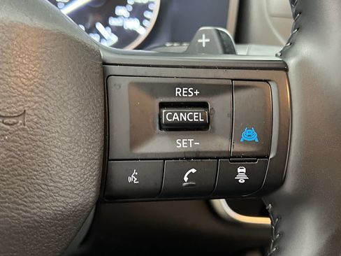 Used 2025 Nissan Rogue SV AWD/4WD image 50