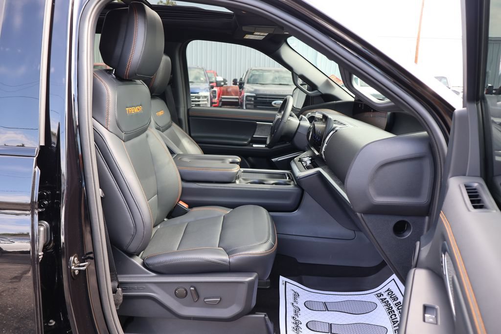 Used 2026 Ford Expedition Tremor AWD/4WD image 24