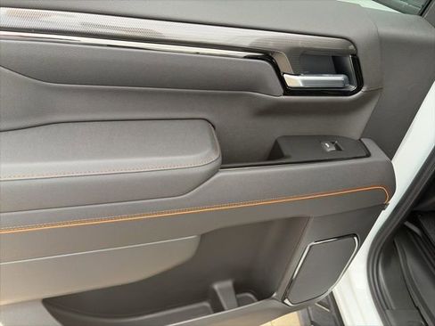 New 2026 GMC Sierra 1500 AT4 w/ AT4 Premium Package image 12