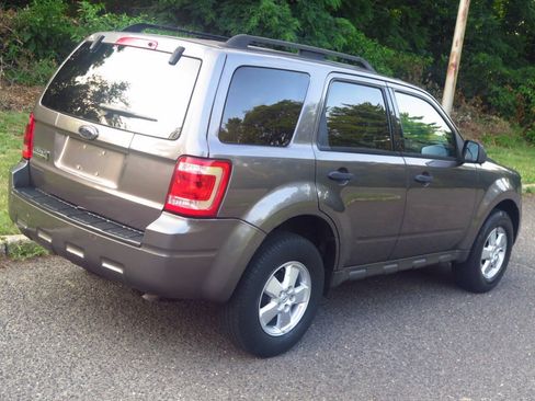 Used 2009 Ford Escape XLT FWD image 30