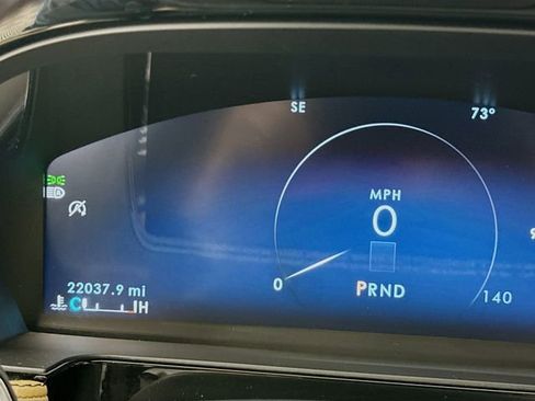 Used 2023 Lincoln Corsair Reserve image 12