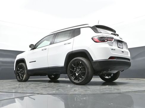 New 2026 Jeep Compass Latitude image 40