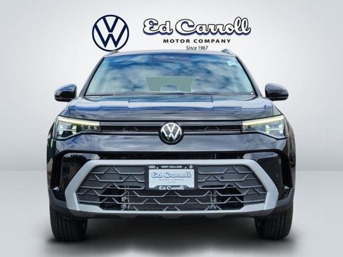 New 2025 Volkswagen Taos SE image 3