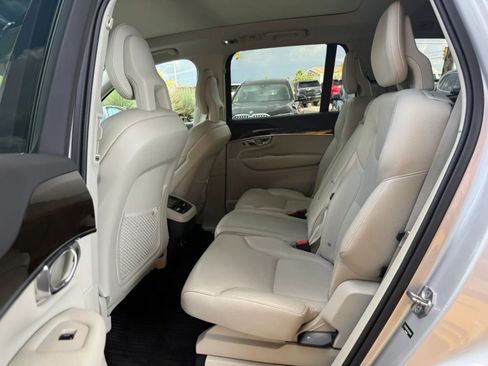 Used 2017 Volvo XC90 T6 Momentum AWD/4WD image 45