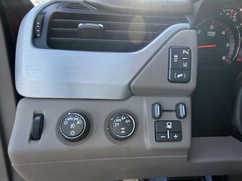 Used 2015 GMC Yukon SLT w/ Open Road Package image 35