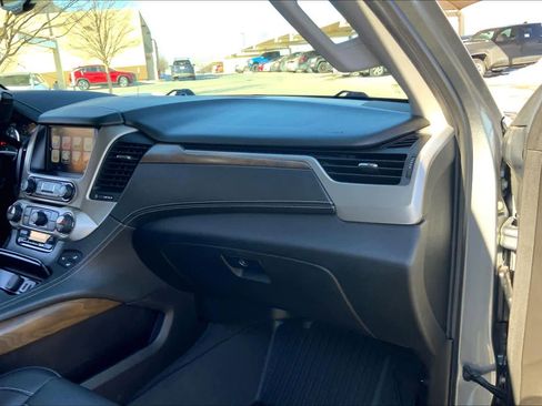 Used 2020 GMC Yukon Denali w/ Denali Ultimate Package image 19