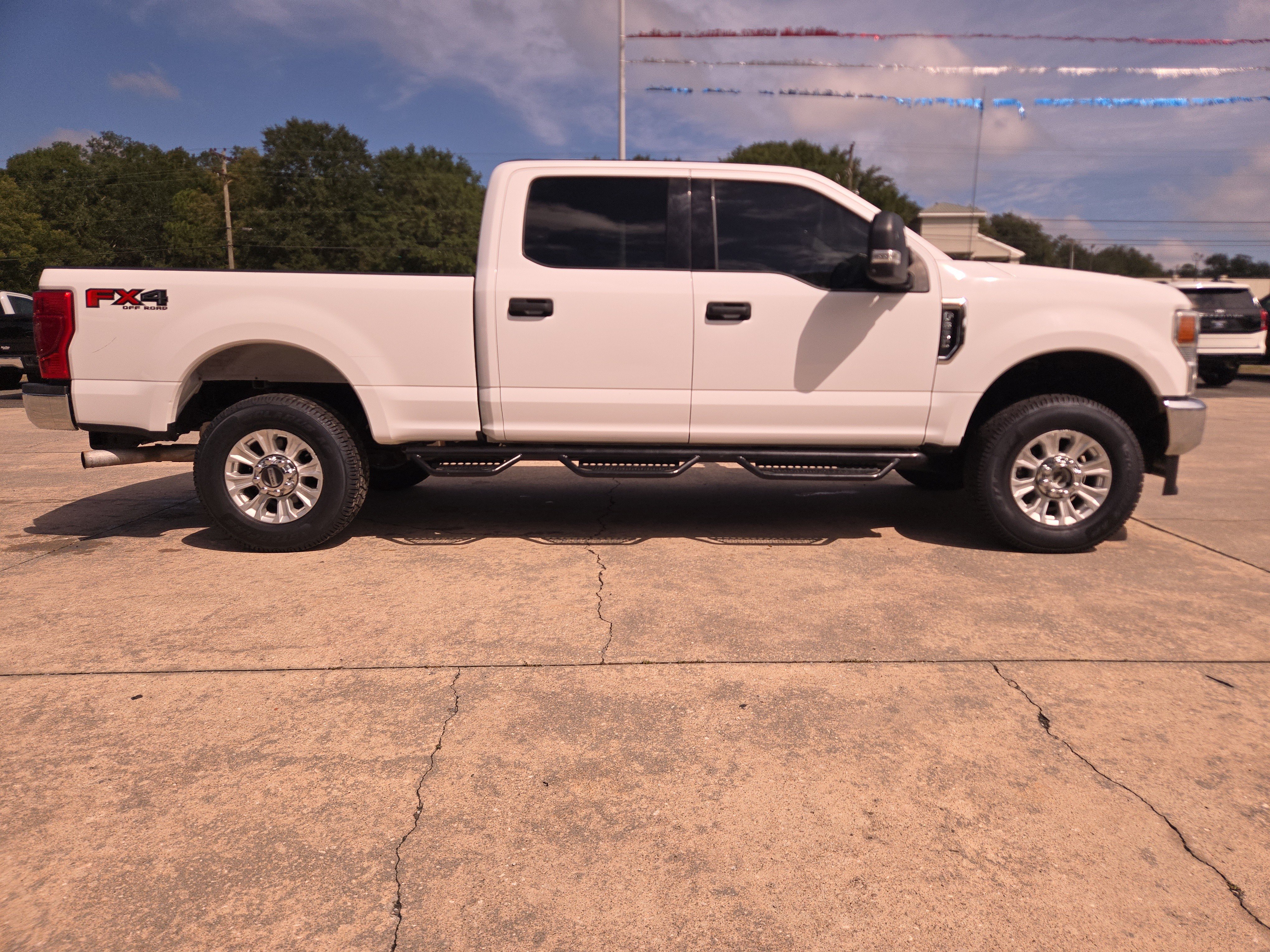 Used 2021 Ford F250 XLT w/ FX4 Off-Road Package AWD/4WD image 5