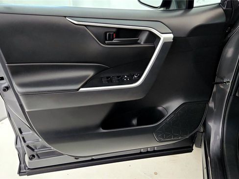 Used 2024 Toyota RAV4 LE image 22