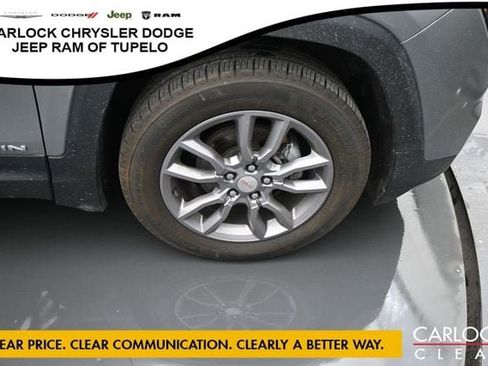 Used 2023 GMC Terrain SLT w/ LPO, Floor Liner Package AWD/4WD image 42