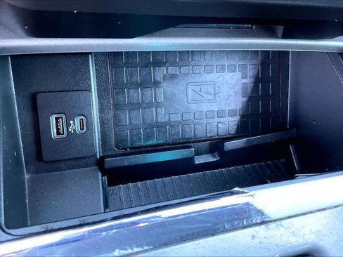 Used 2020 Ford Expedition Max XLT w/ Equipment Group 202A RWD image 30