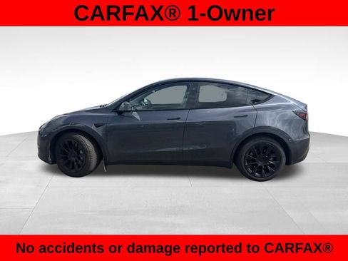 Used 2023 Tesla Model Y Long Range AWD/4WD image 2