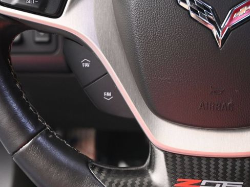 Used 2019 Chevrolet Corvette Z06 RWD image 31