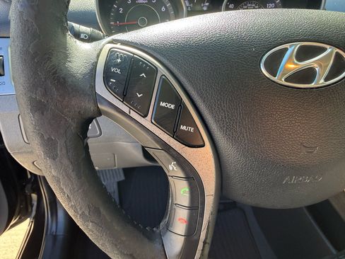 Used 2013 Hyundai Elantra Limited FWD image 14