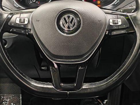 Used 2017 Volkswagen Jetta SE FWD image 5