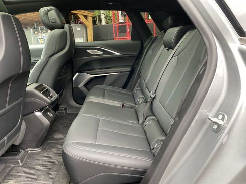 Used 2024 Cadillac Lyriq Luxury w/ LPO, Floor Liner Package AWD/4WD image 17