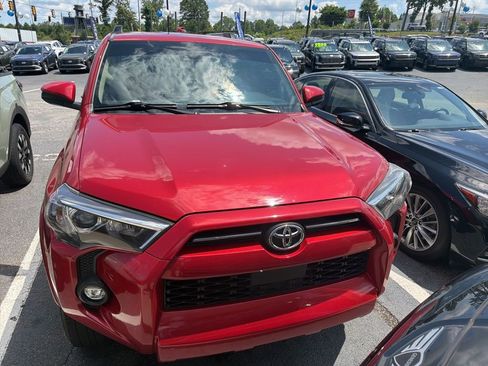 Used 2022 Toyota 4Runner SR5 RWD image 1