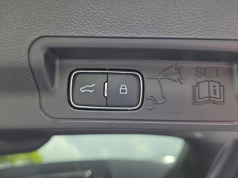 Used 2025 Ford Explorer ST-Line w/ Premium Package AWD/4WD image 13