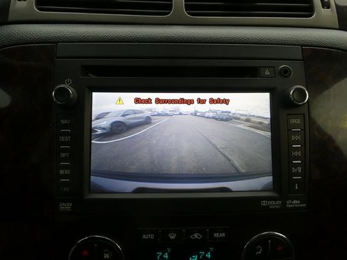 Used 2012 GMC Yukon Denali image 5