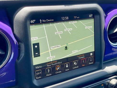 Used 2019 Jeep Wrangler Unlimited Sahara AWD/4WD image 9