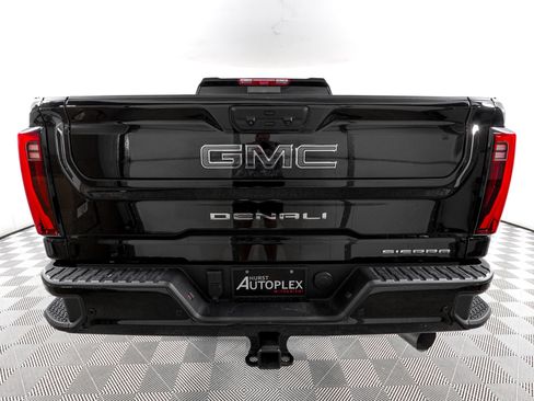 Used 2026 GMC Sierra 2500 Denali Ultimate AWD/4WD image 6