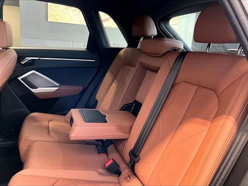 Used 2024 Audi Q3 2.0T Premium Plus w/ Premium Plus Package image 24