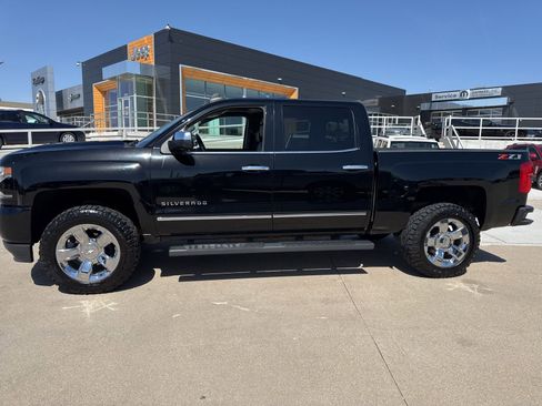 Used 2018 Chevrolet Silverado 1500 LTZ Z71 w/ LTZ Plus Package image 2