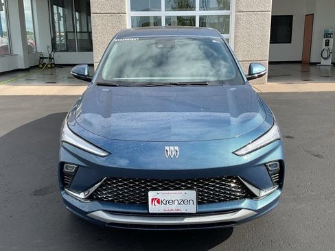 Used 2025 Buick Envista Avenir FWD image 2